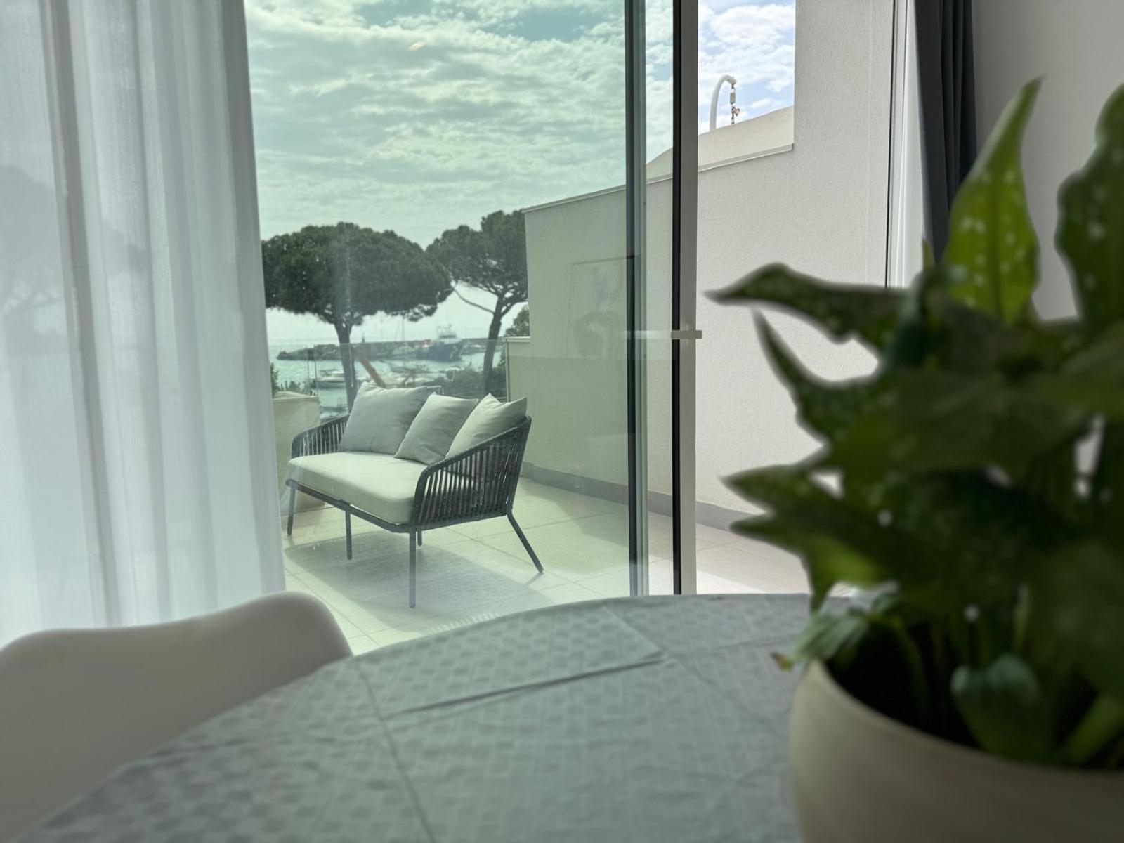 Iitana Luxury Apartments Катания Экстерьер фото